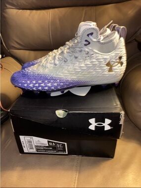 Under Armour Men's Spotlight Clone 3.0 MC Football Cleats, Men’s size 12.5,NWB